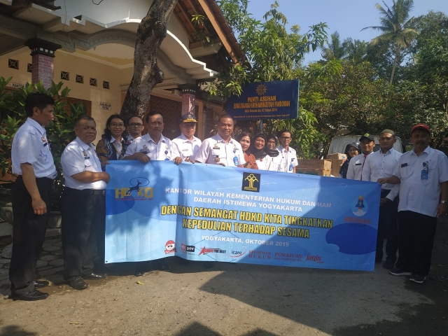 Peringati HDKD 2019, Kanwil Kemenkumham D.I. Yogyakarta Salurkan Bantuan Sembako Untuk Anak Yatim