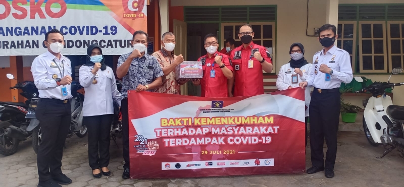 Kumham Berbagi, Divisi Keimigrasian DIY Bersama Kanim Yogyakarta Salurkan 100 Paket Bantuan