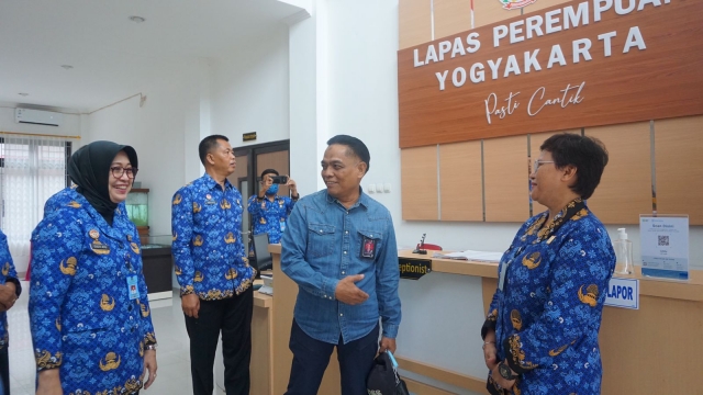Kadiv PAS DIY Dampingi Direktur Deradikalisasi BNPT Dalam Kunjungan di Lapas Perempuan Yogyakarta