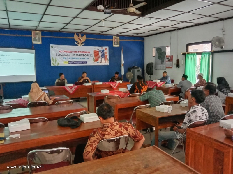 Kemenkumham DIY Sosialisasikan Kadarkum dan Bantuan Hukum Gratis ke Masyarakat Kulon Progo